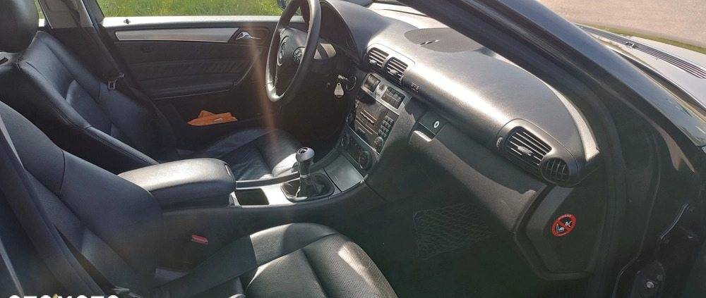 Mercedes-Benz Klasa C cena 18400 przebieg: 240000, rok produkcji 2004 z Gniezno małe 79